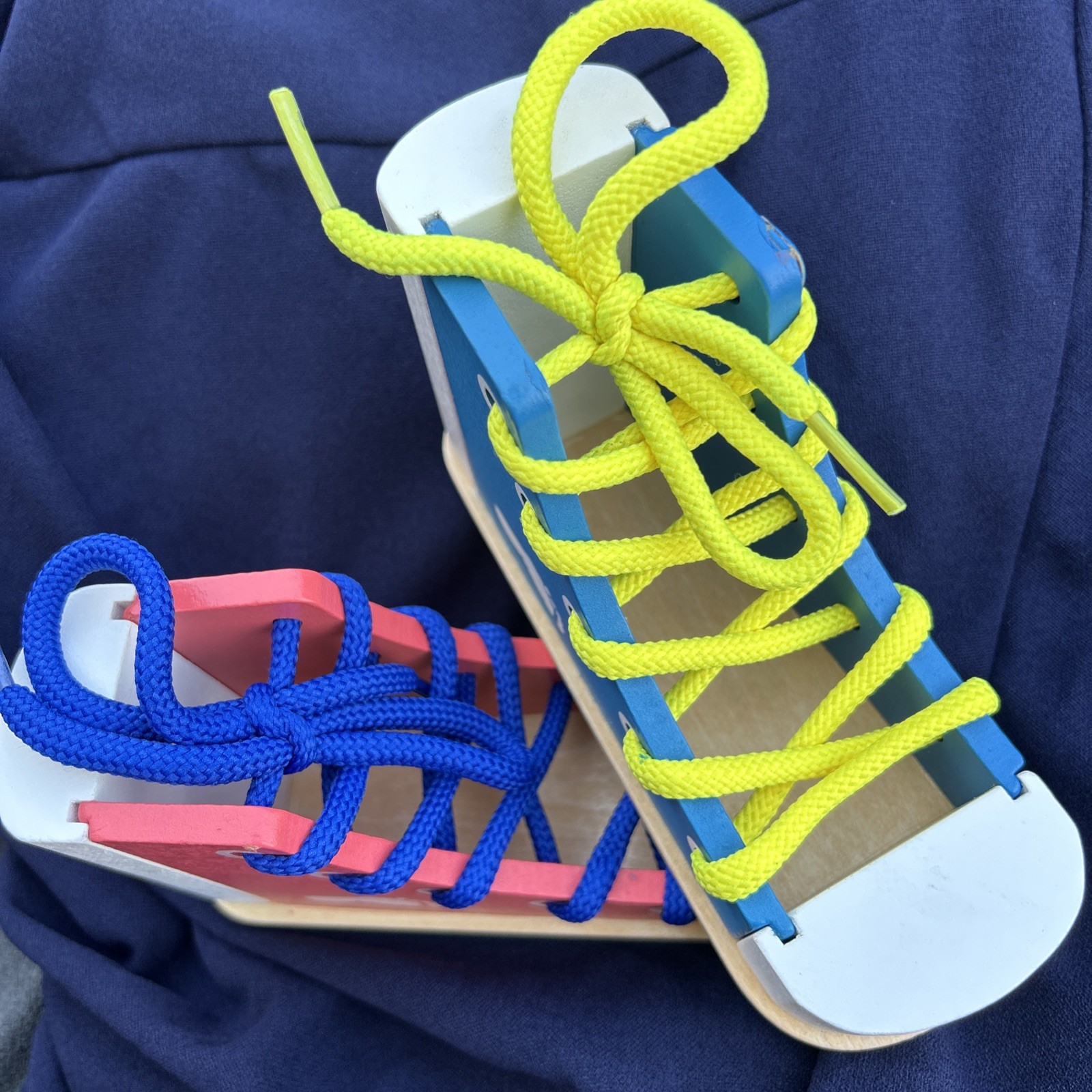 Montessori Learn to Tie Shoelaces Shoes Tying Teaching Kit for Toddler Kids NEW