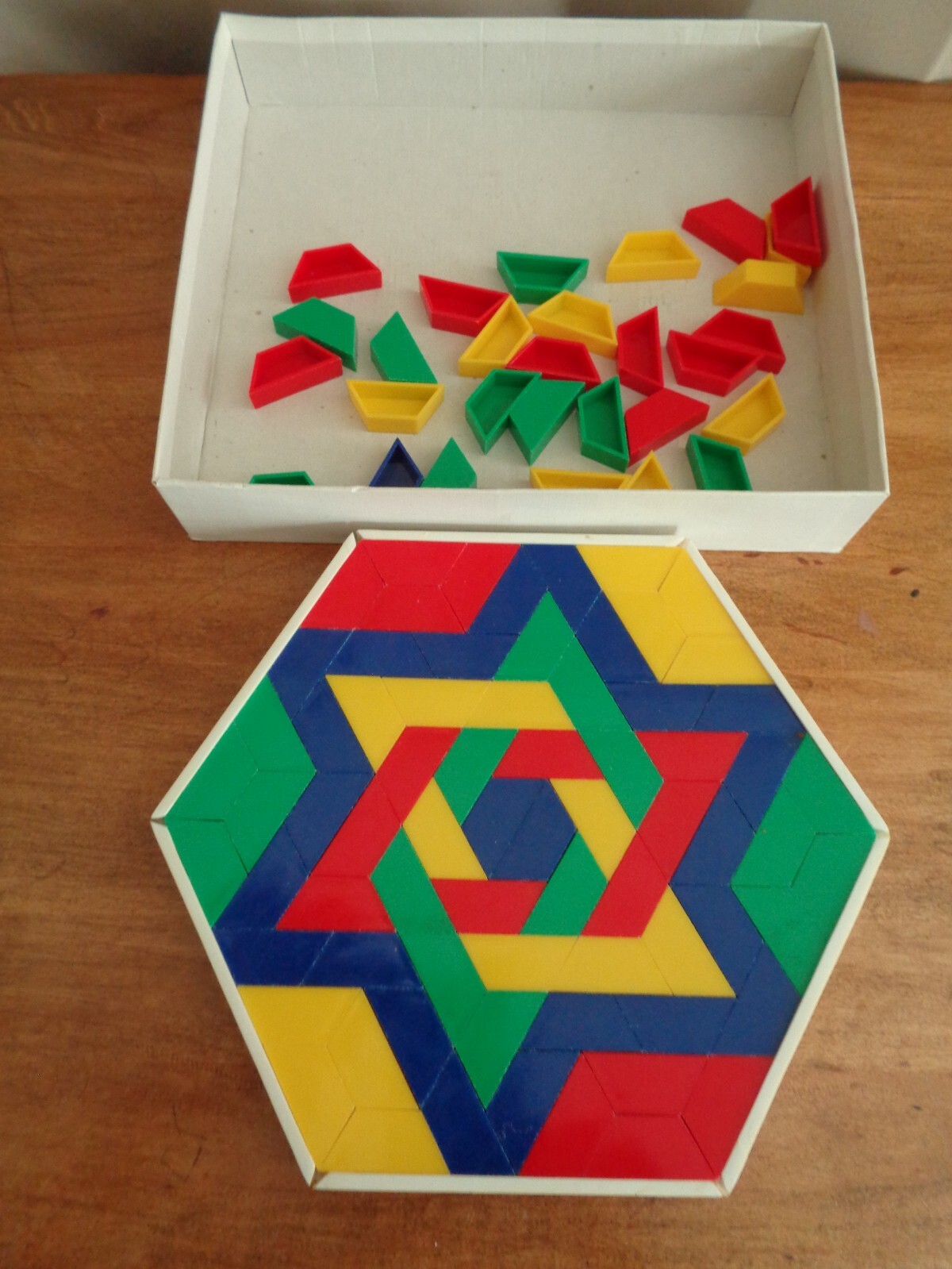 Vintage Discovery Toys Magic Mosaic Creative Colorful Tiles Design Booklet
