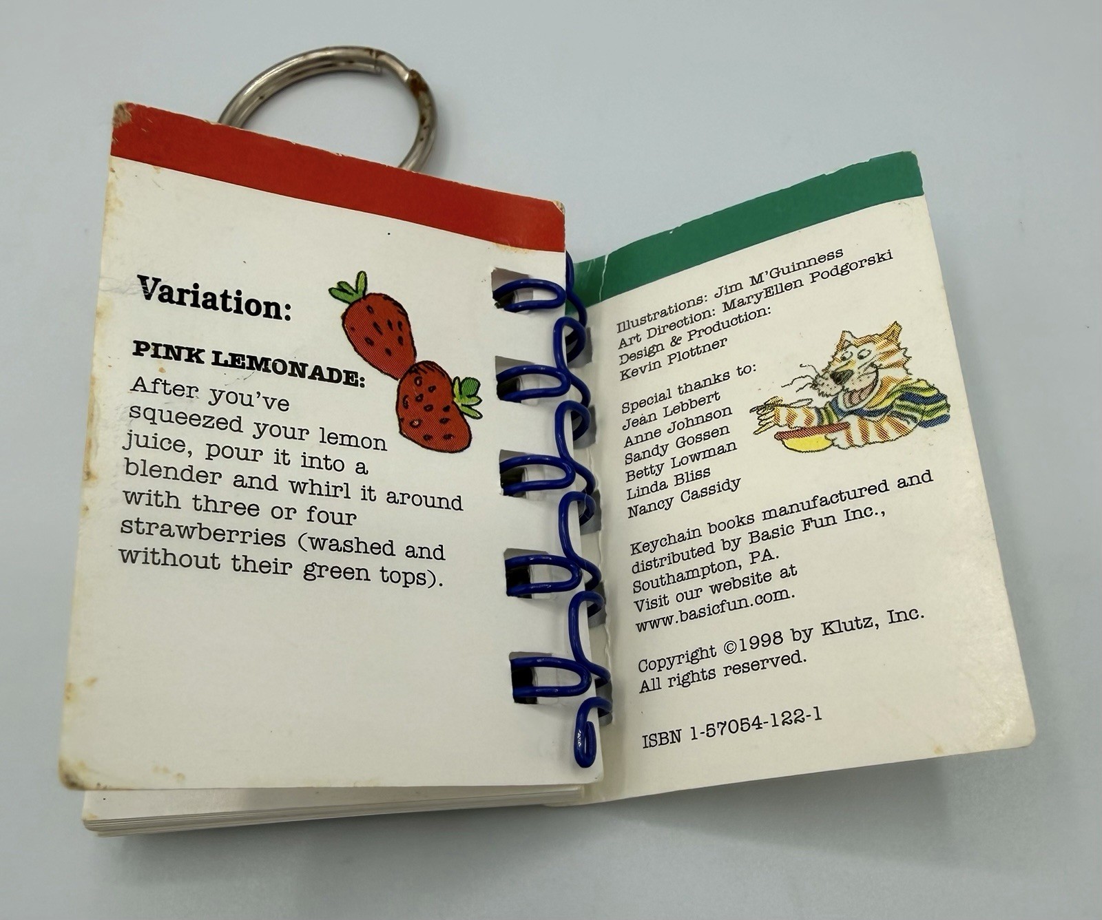 Vintage 1998 Basic Fun Klutz “Kids Cooking” Miniature Book Keychain with Spoons