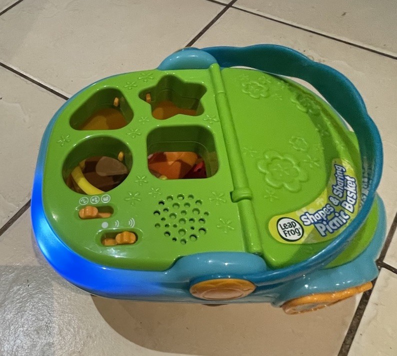 Leapfrog Shapes and Learning Picnic Basket Interactive Green Blue – Working