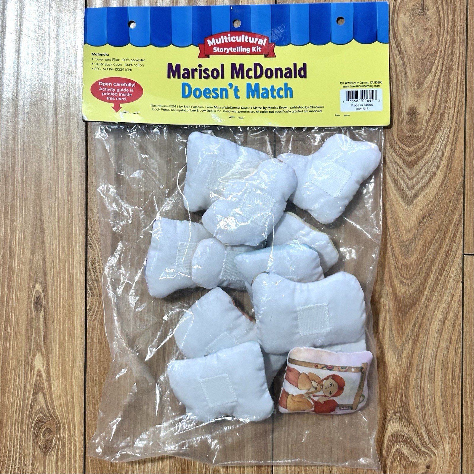 Lakeshore Multicultural Storytelling Kit Marisol McDonald Doesn’t Match GG974