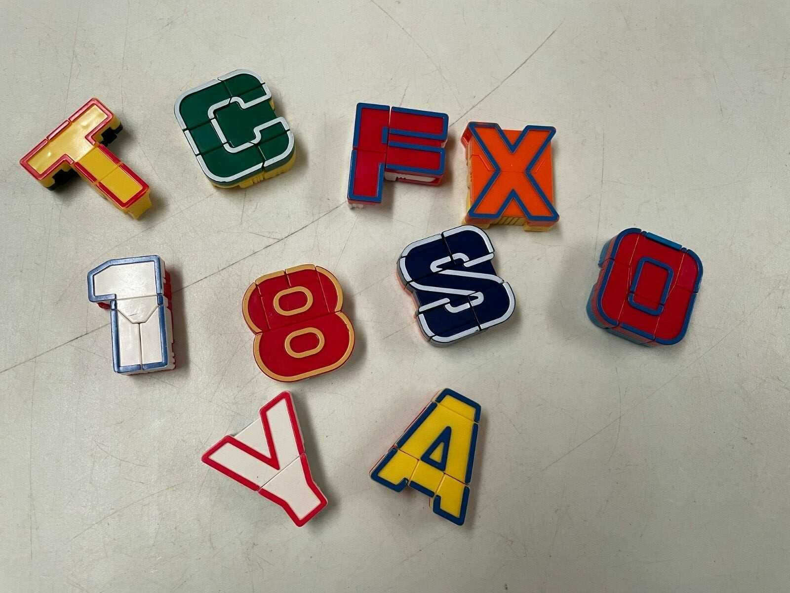 LAKESHORE EDUCATIONAL STORE ALPHABOTS LETTER NUMBER REPLACEMENT ROBOTS EUC