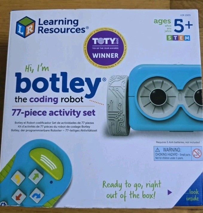 Learning Resources Botley the Coding Robot – STEM Toy – 76 Pieces Ages 5+ 1 Arm