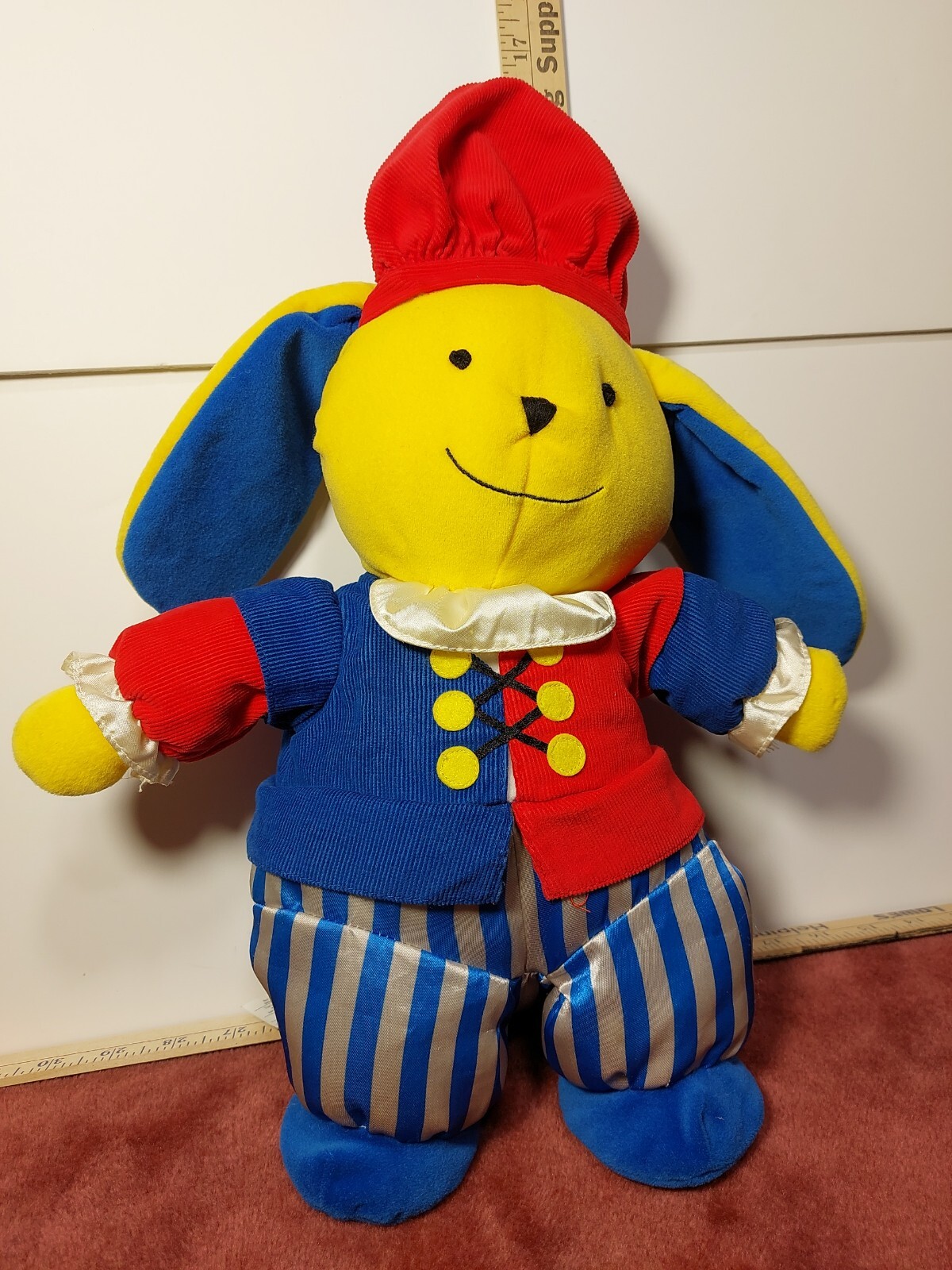 Vtg Classy Casey Musical Plush 2004 Discovery Toys #1043