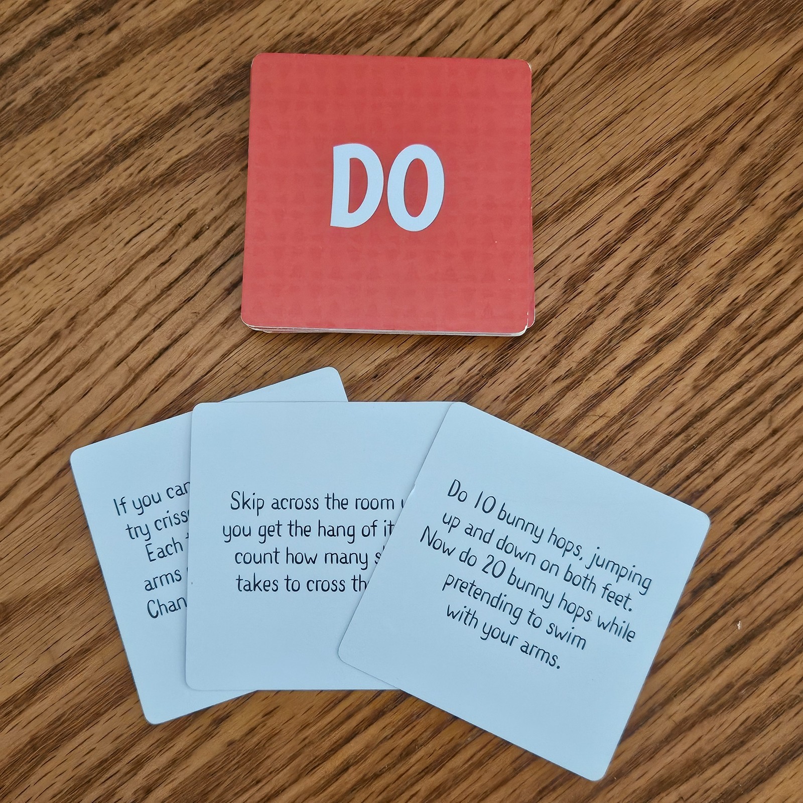 Q’s Race to the Top On-the-Go Pack in Tin Complete with 100 Questions/Activities