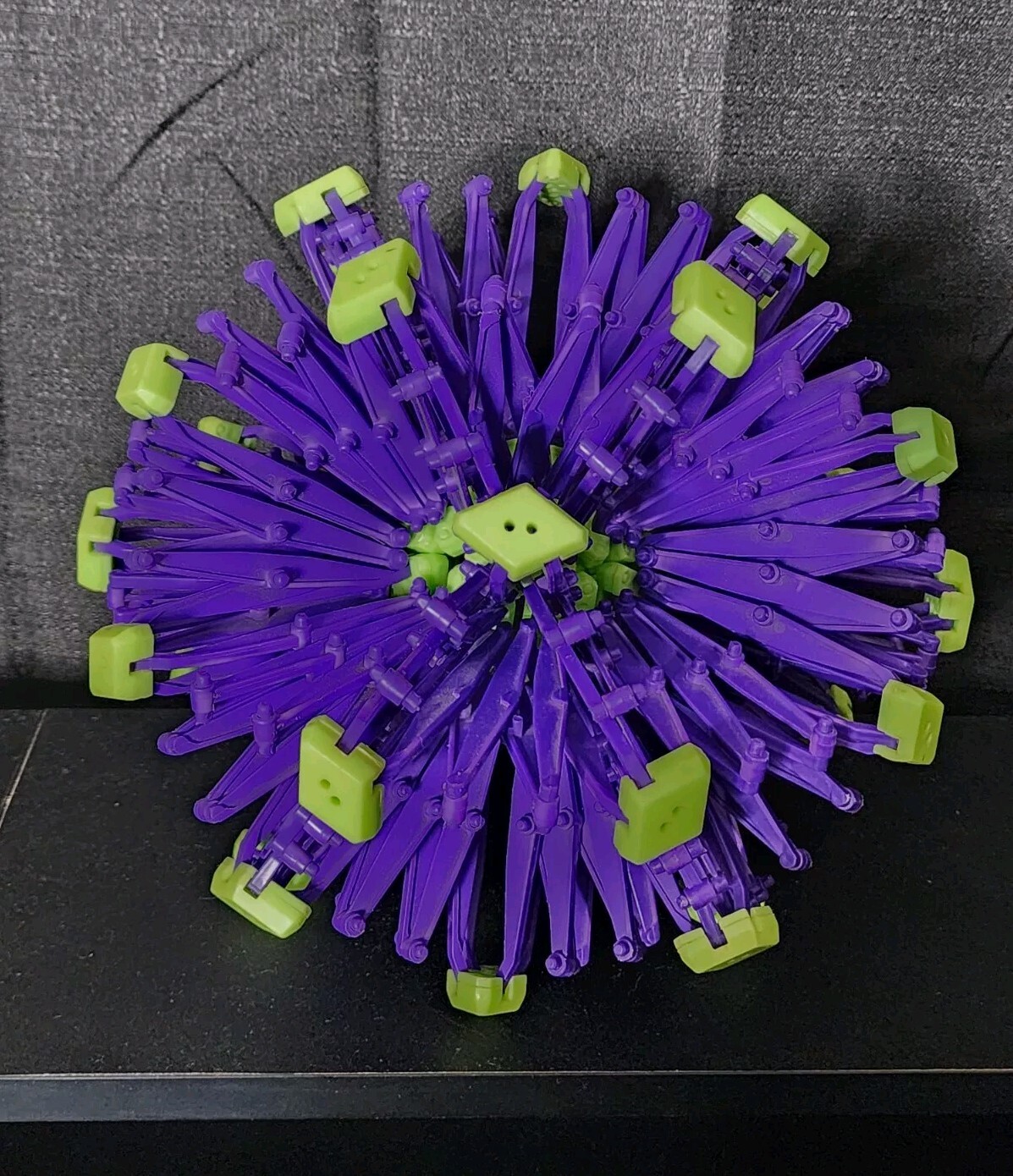 Hoberman Transforming Sphere LARGE Purple Green 💚 Glow In The Dark 9.5″ – 30″