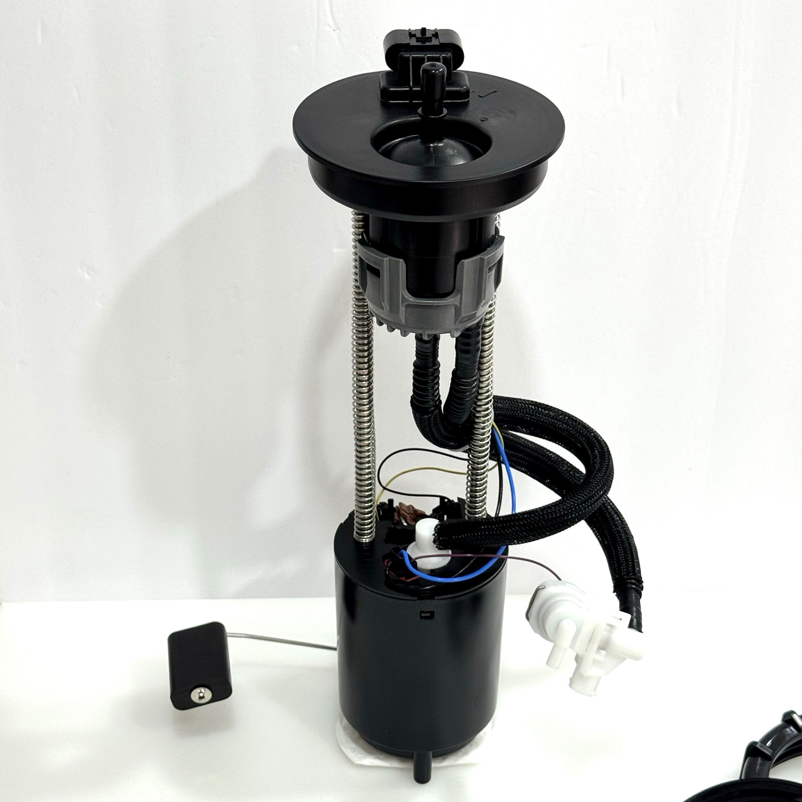 Sea-Doo Fuel Pump Assembly 275500996 GTI GTR GTX RXP RXT Spark 130 170 230 300