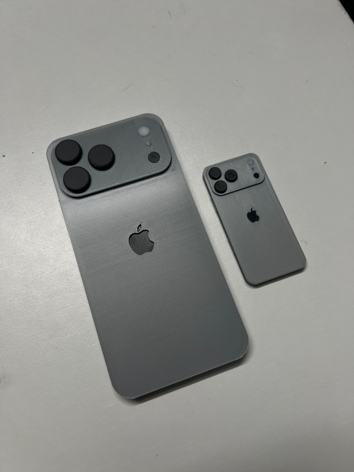 3D Printed Dummy iPhone 17 Pro – Fake Display Model Gag Gift Prop