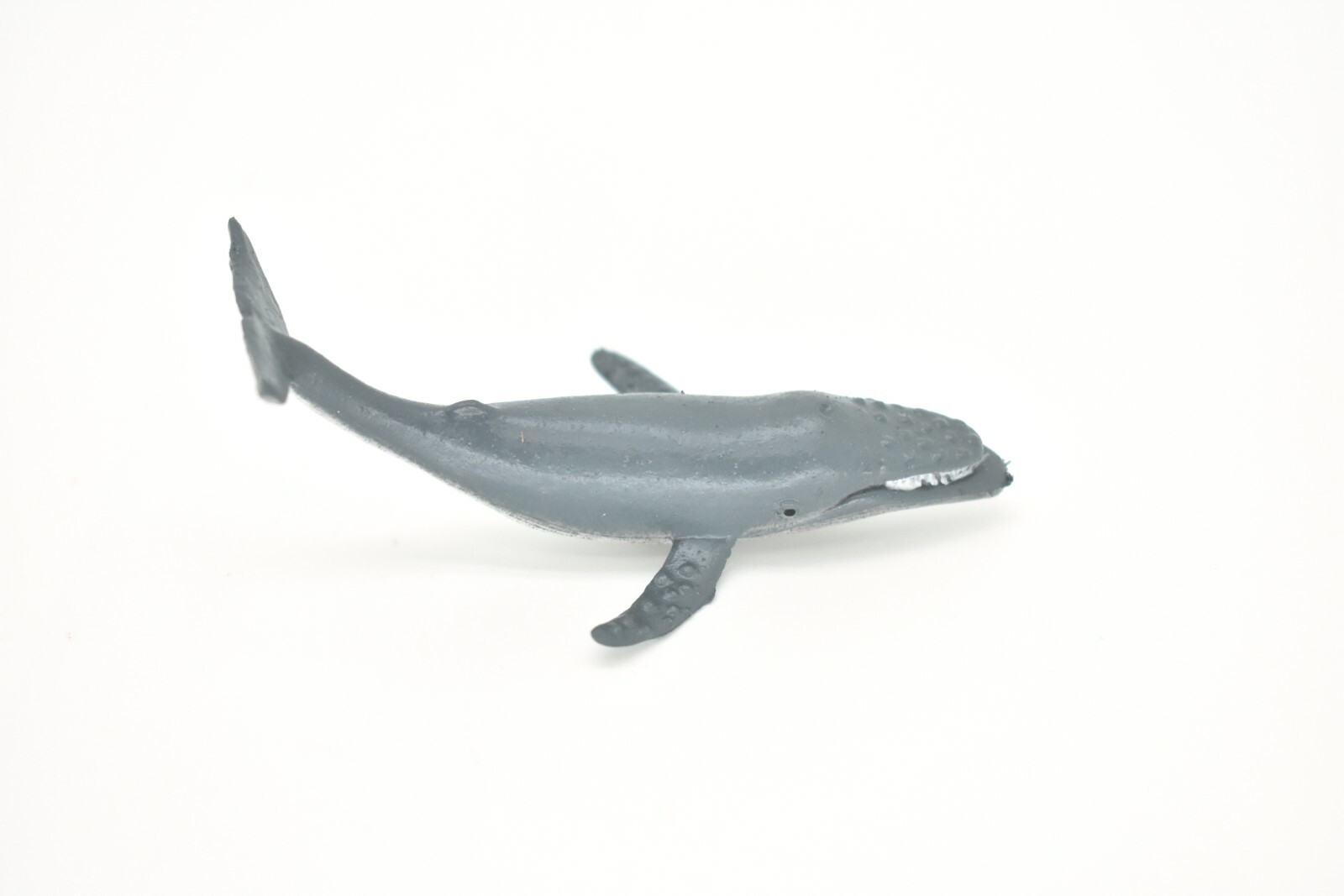 Humpback Whale, Very Nice Plastic Replica 3″ – F222 B36