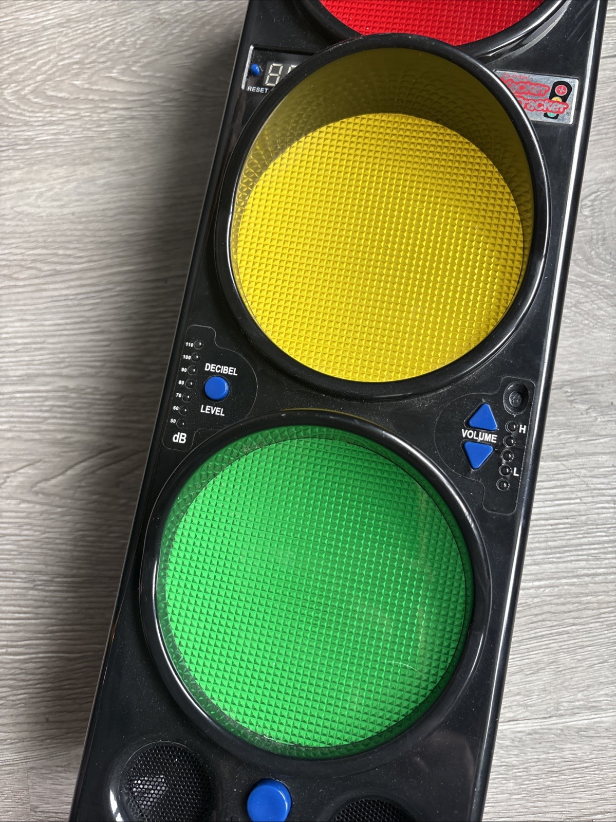 YACKER TRACKER Original Signal Traffic Light Adjustable Sound Meter NO CHARGER