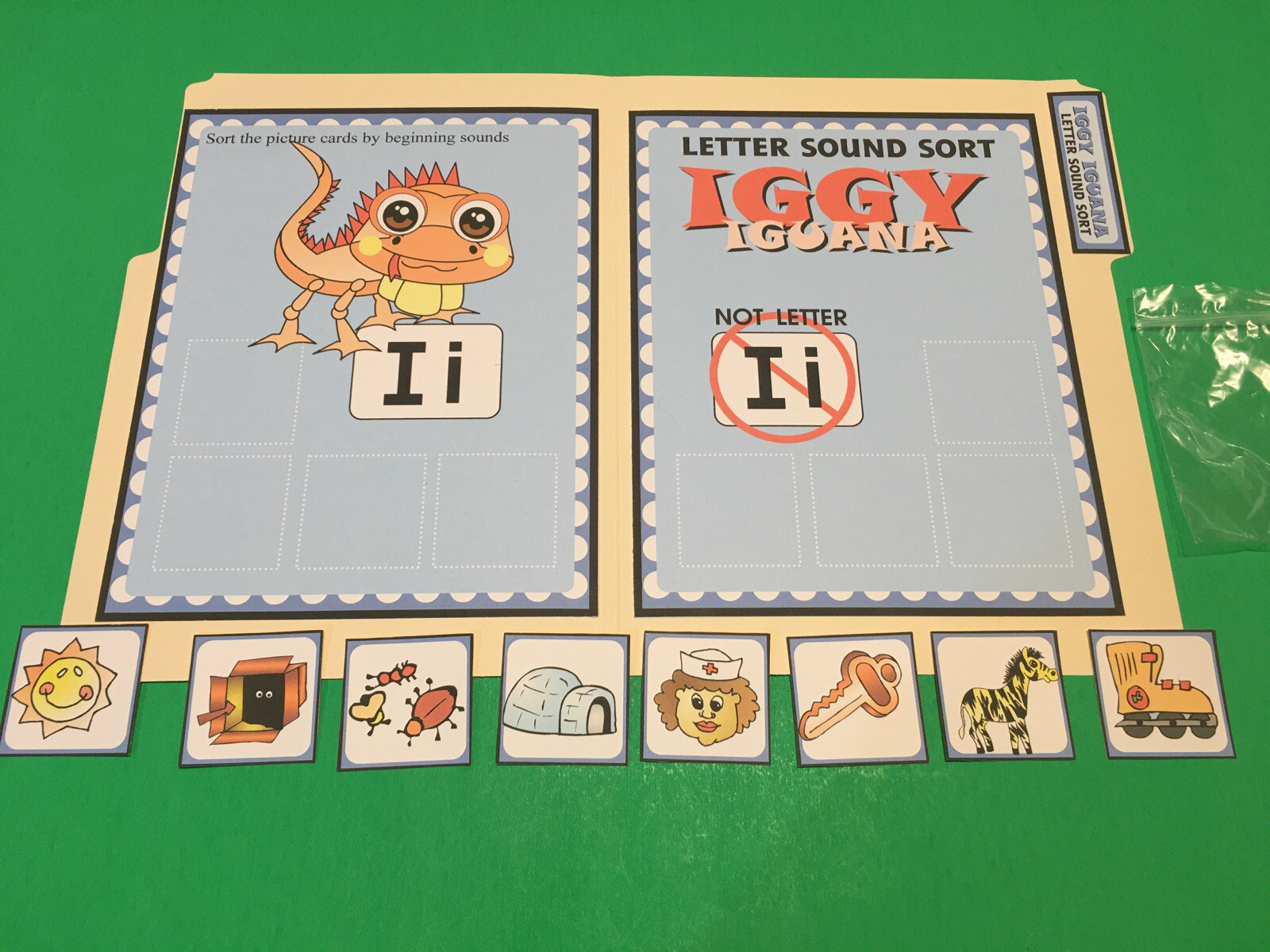 Iggy Iguana – Letter Ii – DIY File Folder game – Printed / Uncut