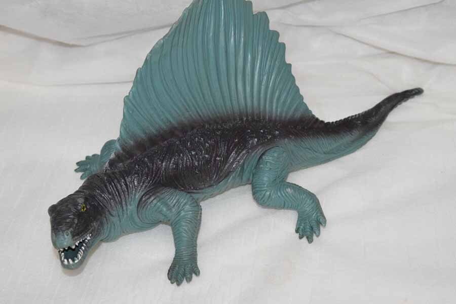 VINTAGE 1999 DIMETRODON 18in. EDUCATIONAL ACTION FIGURE w/POSEABLE LEGS GUC