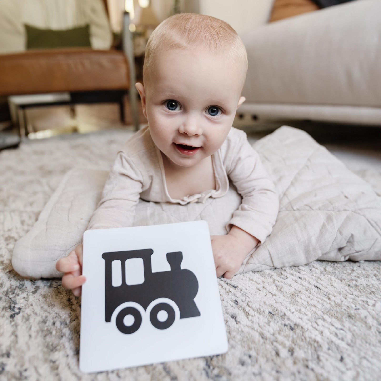 High Contrast Baby Visual Stimulation Cards – 50 Pictures for Newborn Activit…