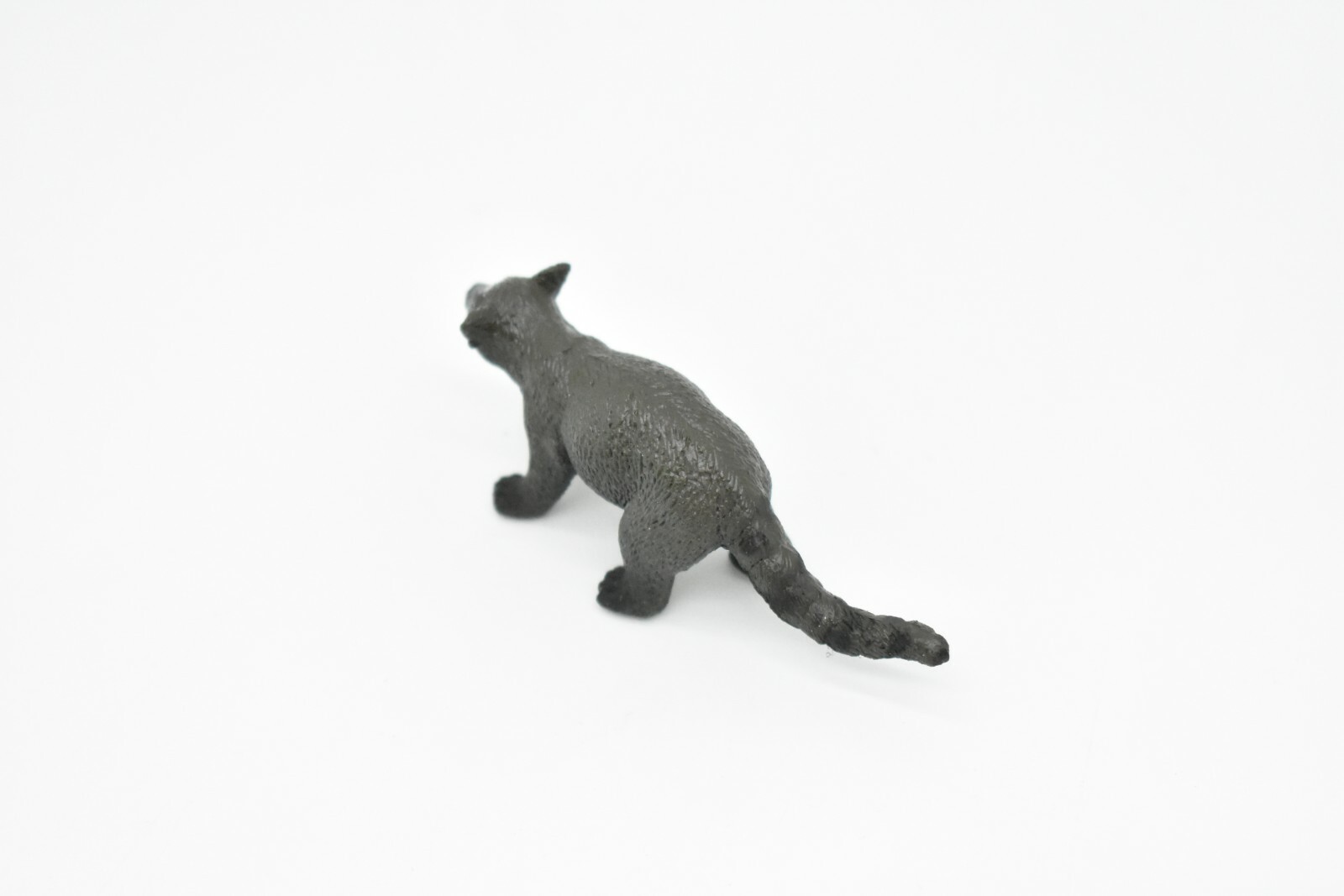 Tasmanian Devil Toy, Very Nice Plastic Animal, 2 1/2 ” CWG131 B238