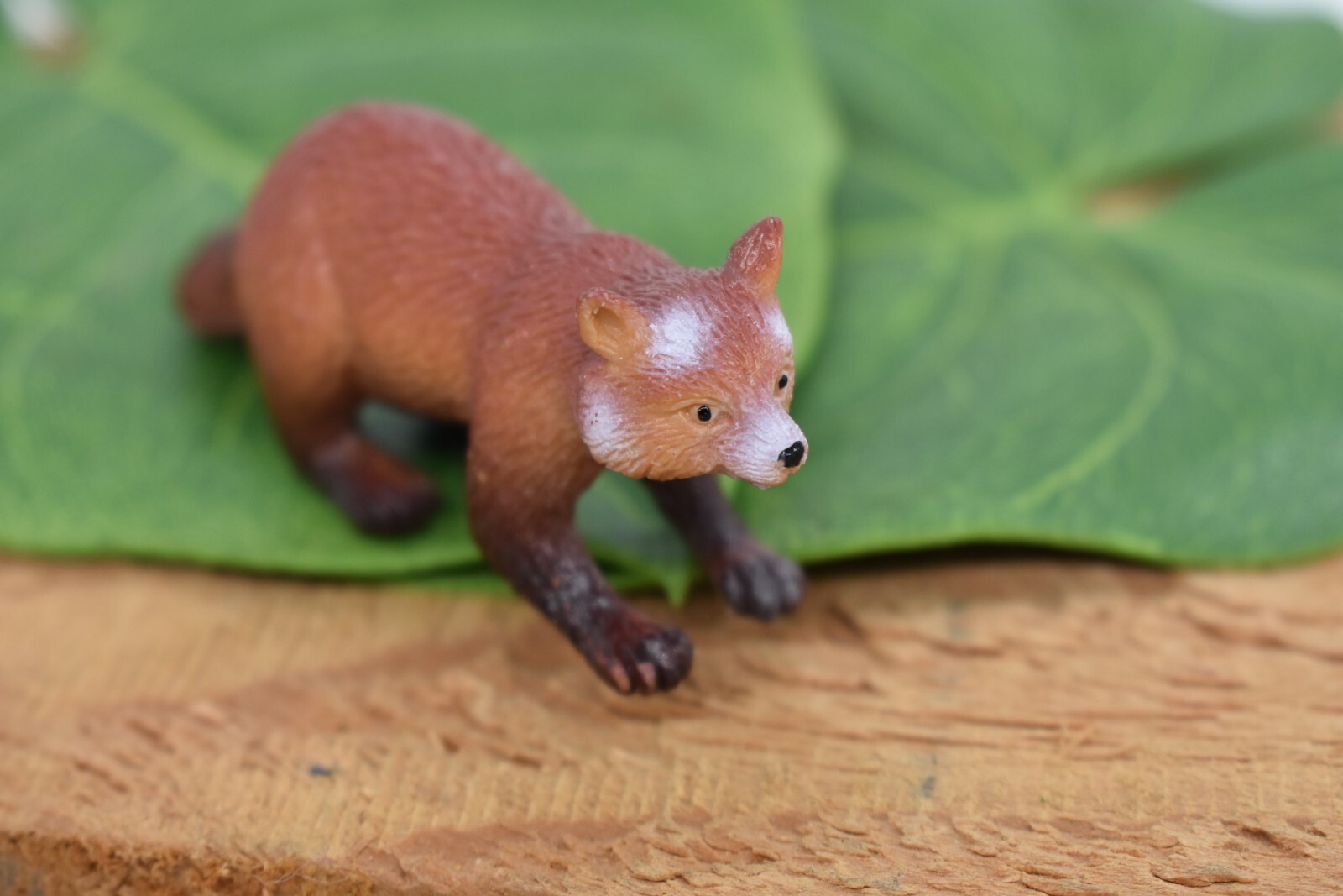 Red Panda, Museum Quality Plastic Animal Toy, Realistic Hand Painted OK18 B617