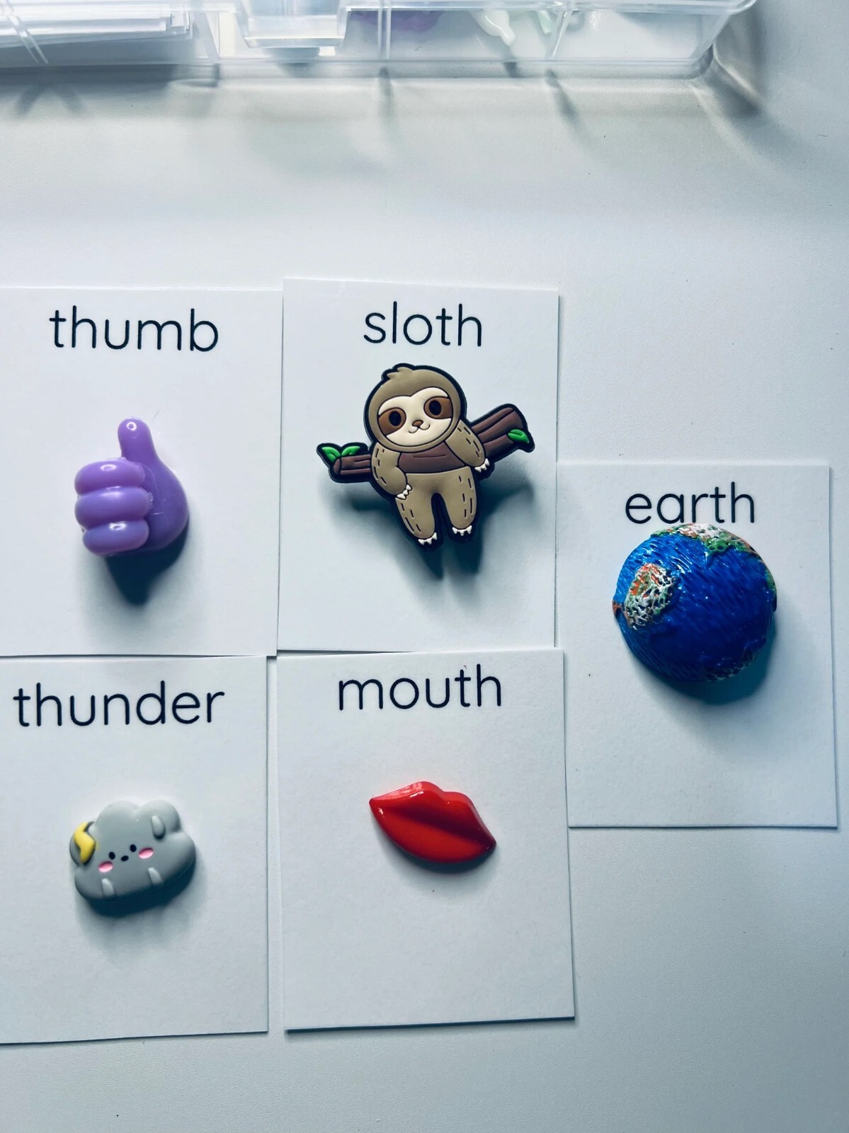 Say and Play /th/ sound Speech Sound Mini Objects Kit Speech Therapy Trinkets