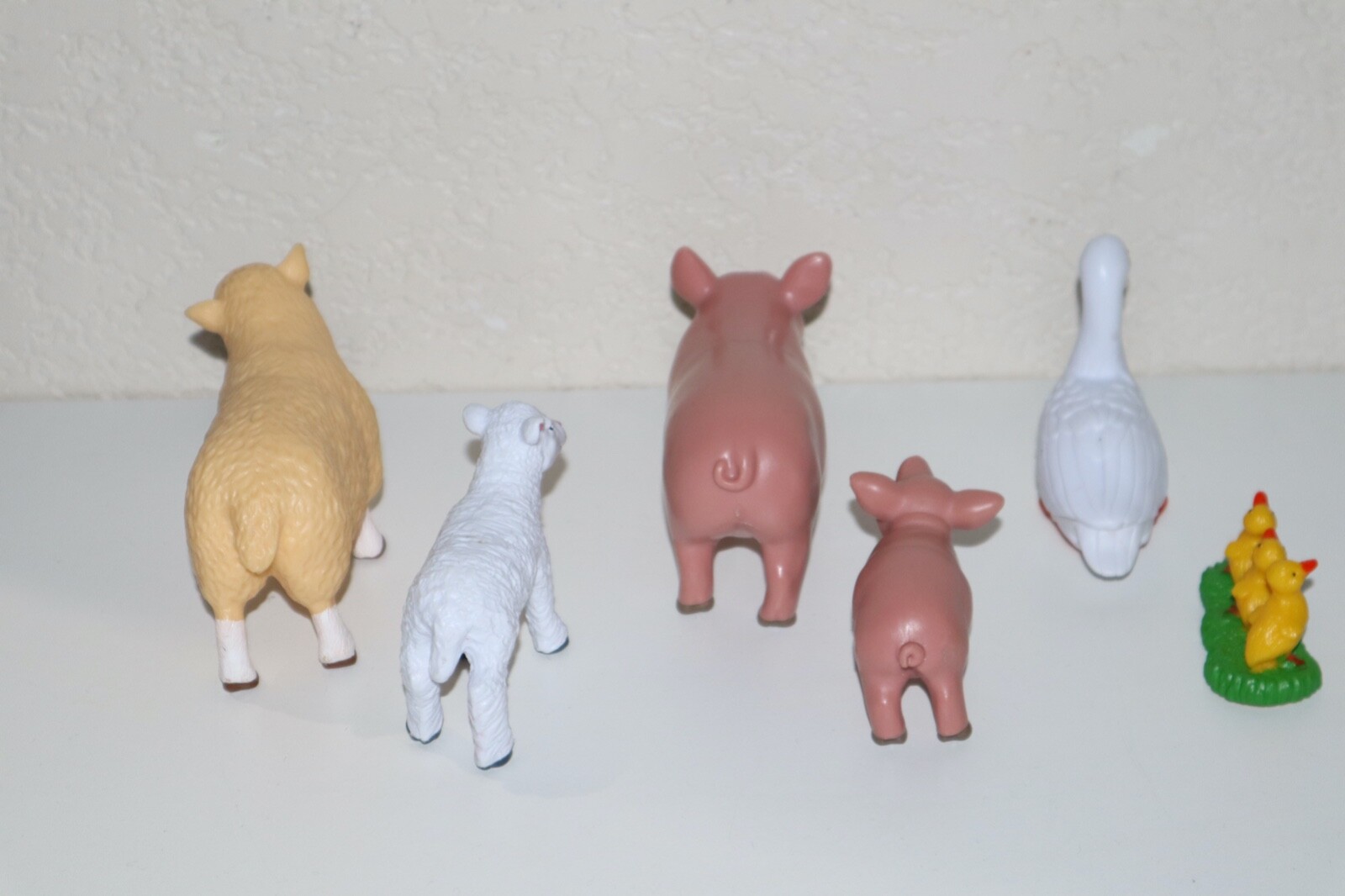 Learning Resources Jumbo Farm Animals Mommas and Babies – Lot of 6