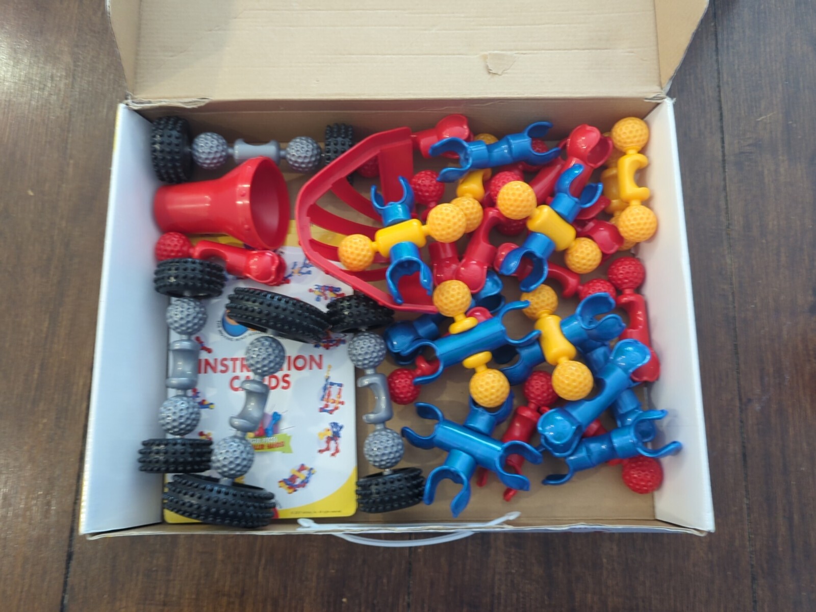 Infinitoy ZOOB Jr Express Train Set Buiding Modeling Toy