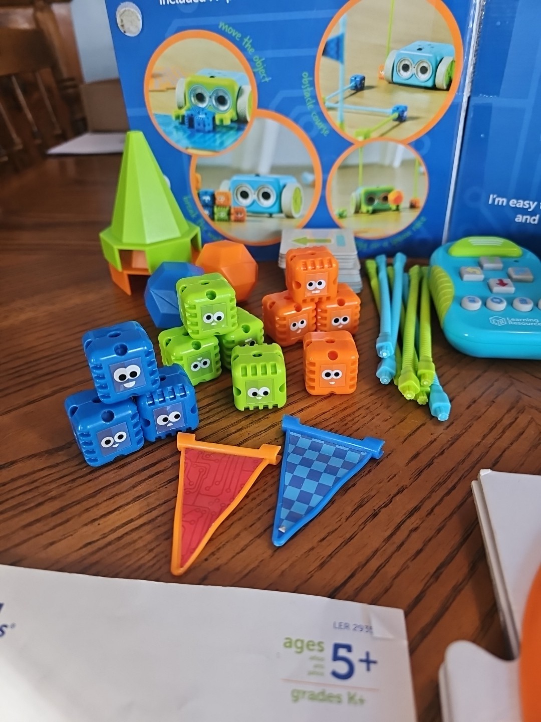 Learning Resources LER2935 Botley The Coding Robot Activity Set