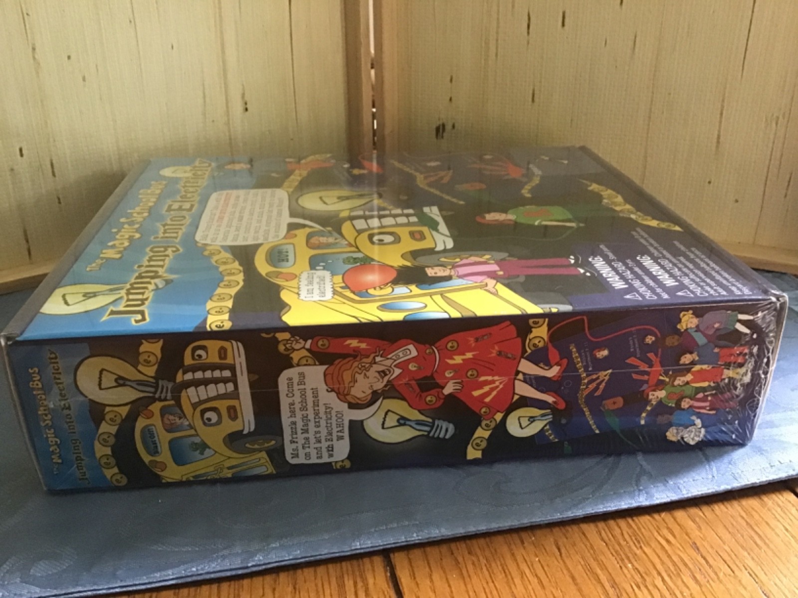 THE MAGIC SCHOOL BUS Jumping Into Electricity Kit *NEW & SEALED*