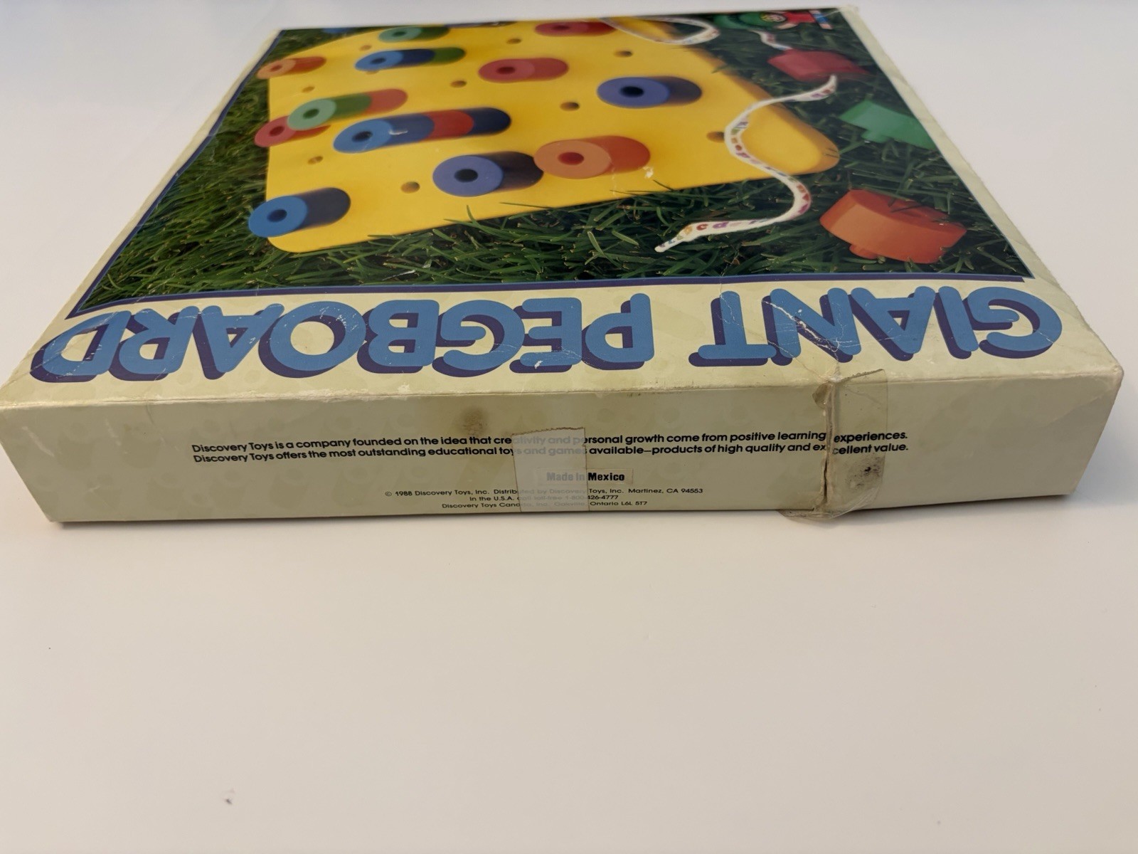 Discovery Toys Giant Pegboard Vintage 1988 Set w/ 25 Pegs, Ages 18M-3Y MPN 165