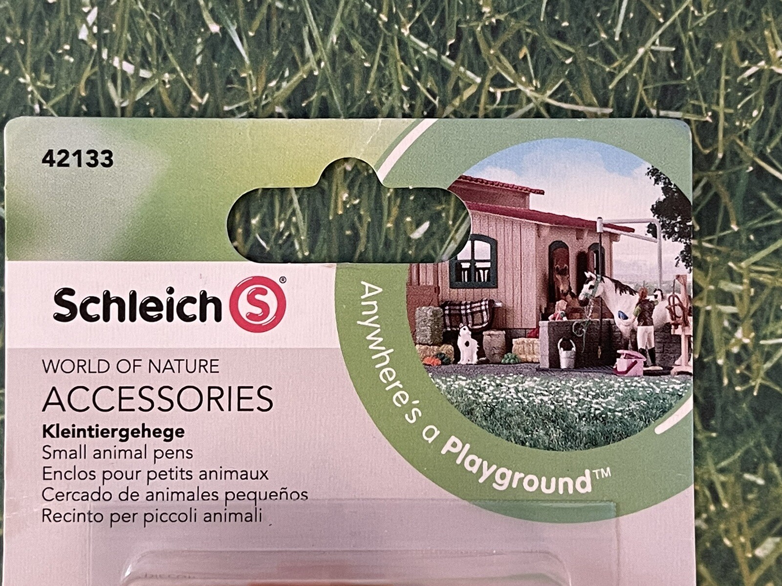Schleich World Of Nature Accessories Small Animal Pens 42133. SEALED