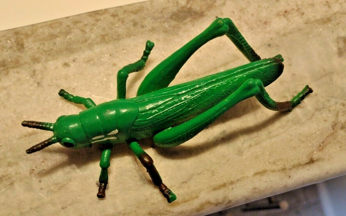 Green 4″ Grasshopper 1994 CE China Replica T1