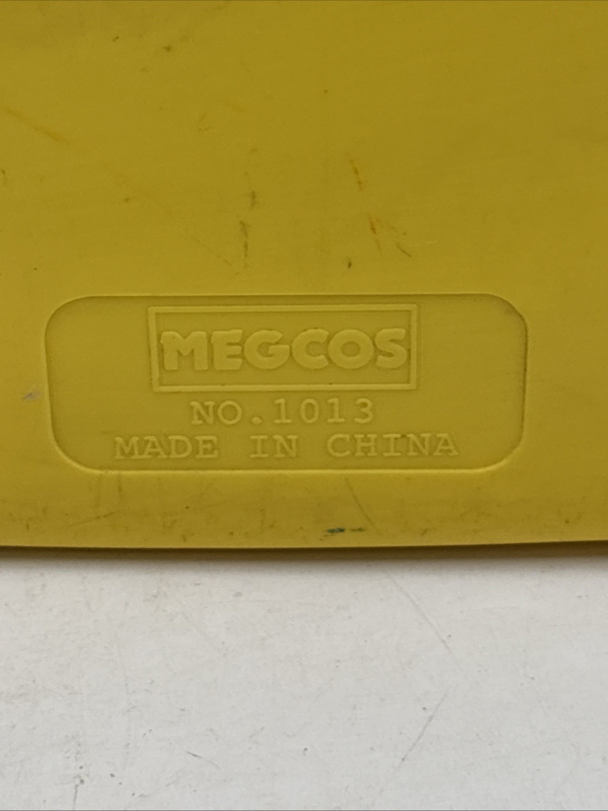 VINTAGE 1996 Megcos Toys Fun Radio Activity Box Red Sensory Toy Toddlers Kids
