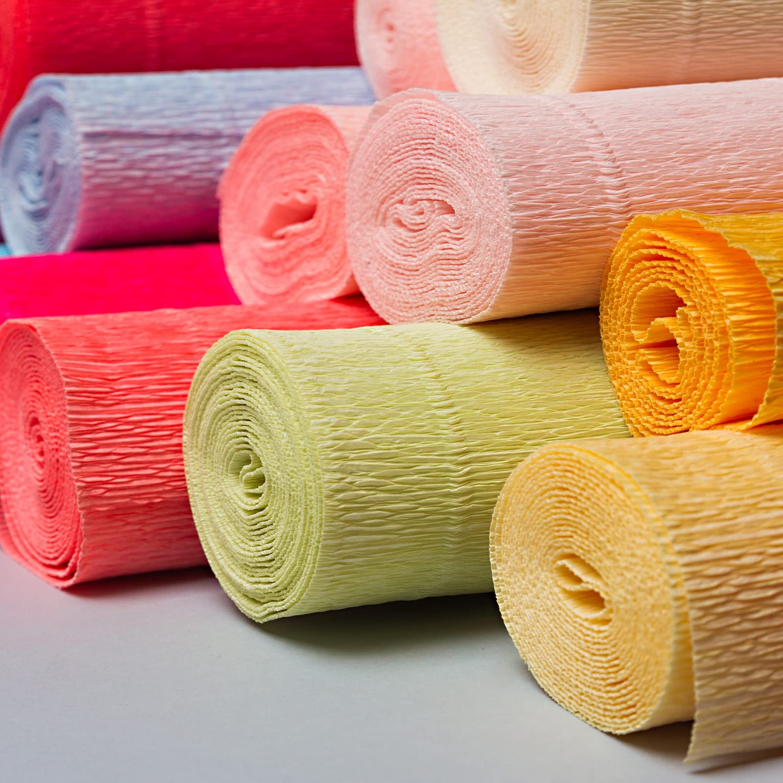 MECCANIXITY Crepe Paper Rolls 7.5ft Long 20 Inch Wide for Various Olive Green
