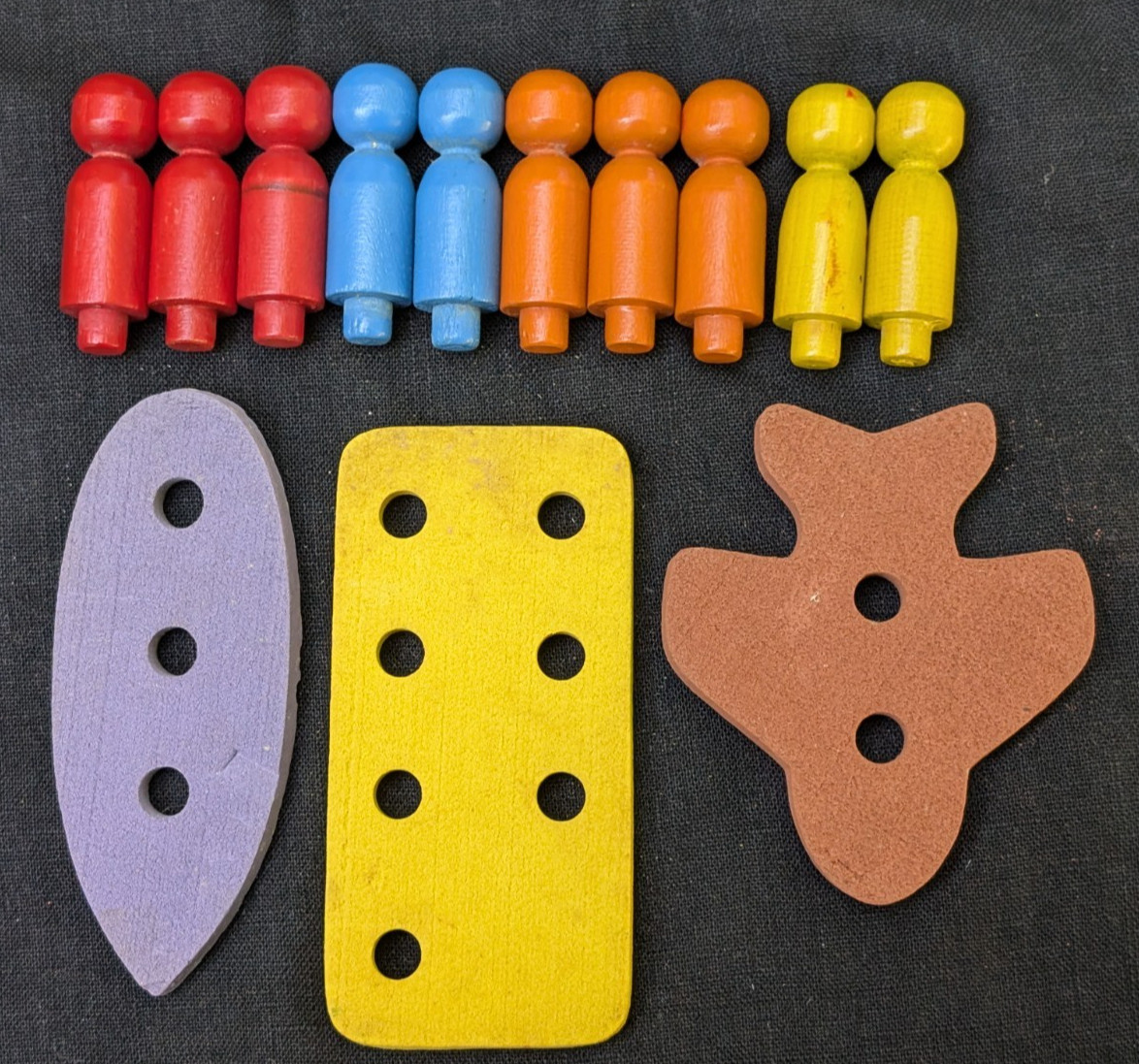 VINTAGE 1982 LAURI TEACHING TOYS PEG PLAY MONTESSORI