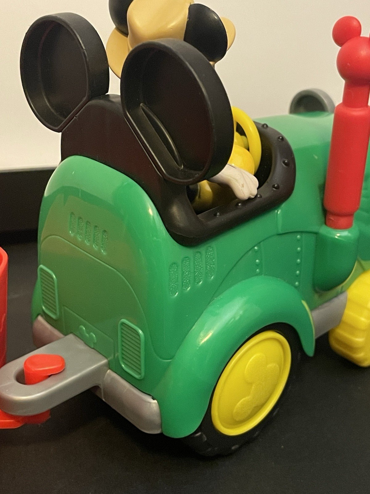 Disney Junior Mickey Mouse Barnyard Fun Tractor 3 Tomy Animals Mixed Set 3+ Fun