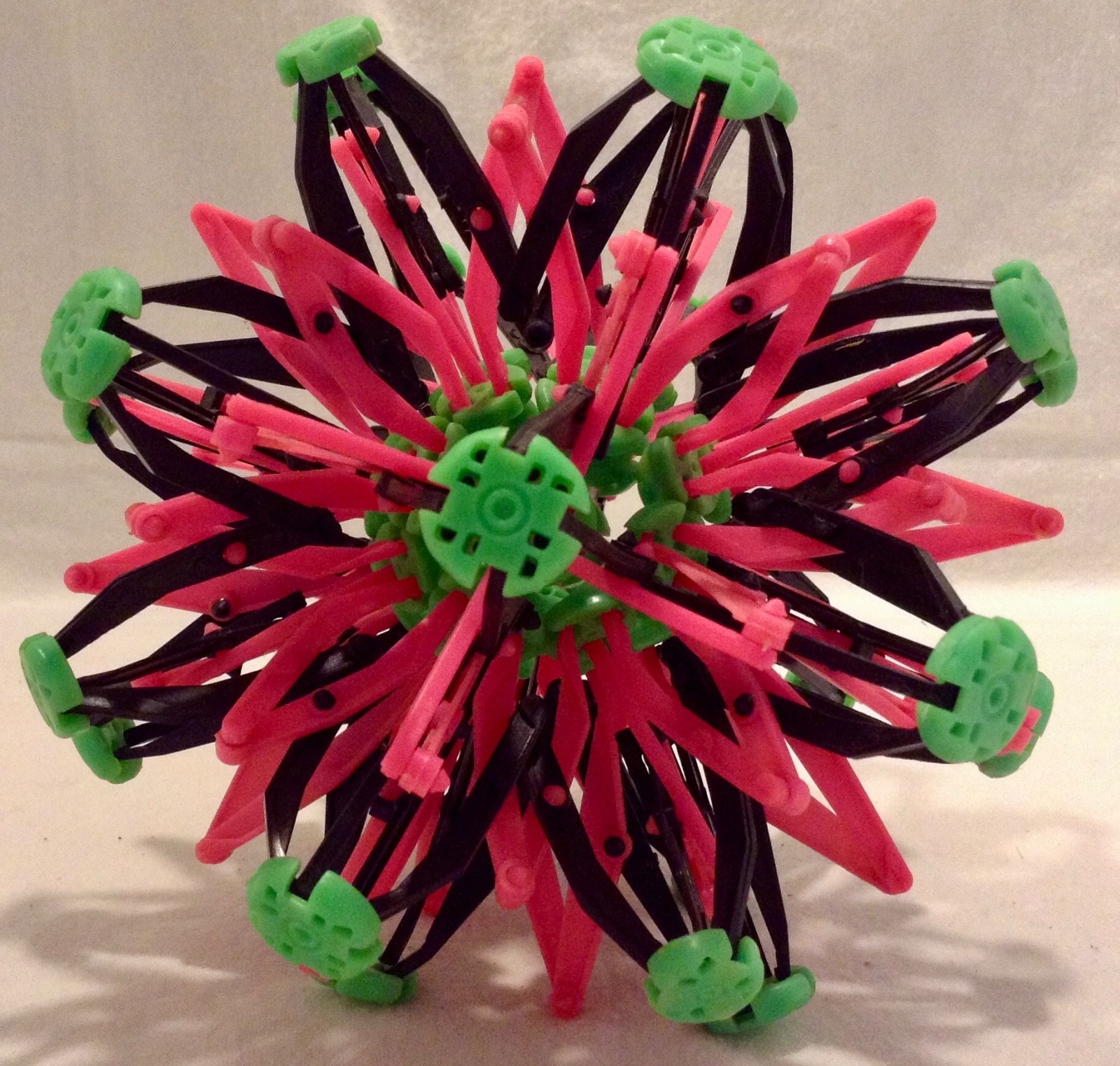 Hoberman Sphere Plastic Expandable Ball STEM Glows Under Black Light 5″ – 10″