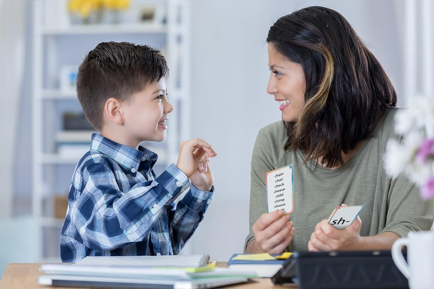 Engaging 56 Flash Cards for Teaching Consonants, Blends & Digraphs – 3.1”x5.1”