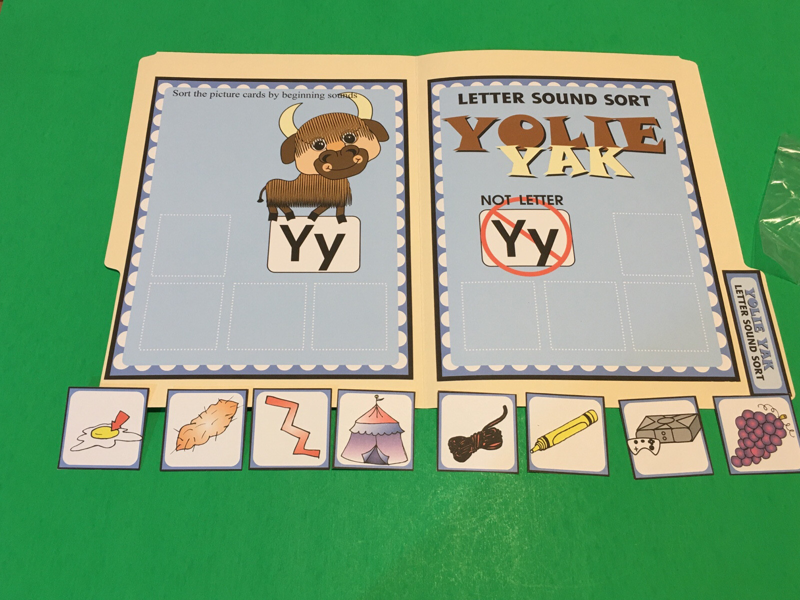 Yolie Yak – Letter Yy – DIY File Folder game – Printed / Uncut