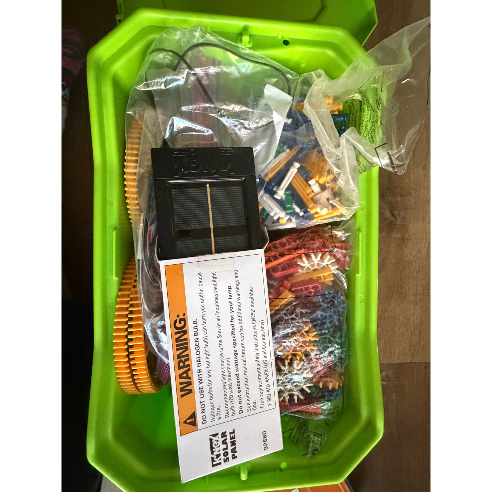 K’NEX Education Renewable Energy STEM Kit 583pc Solar Wind Power Models 10+