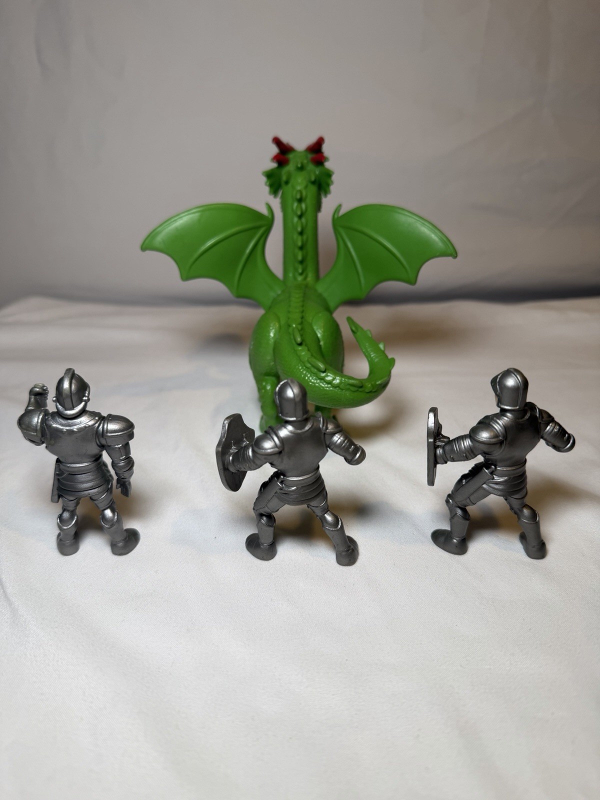 Lakeshore Learning Royal Kingdom Adventure Figures And Dragon