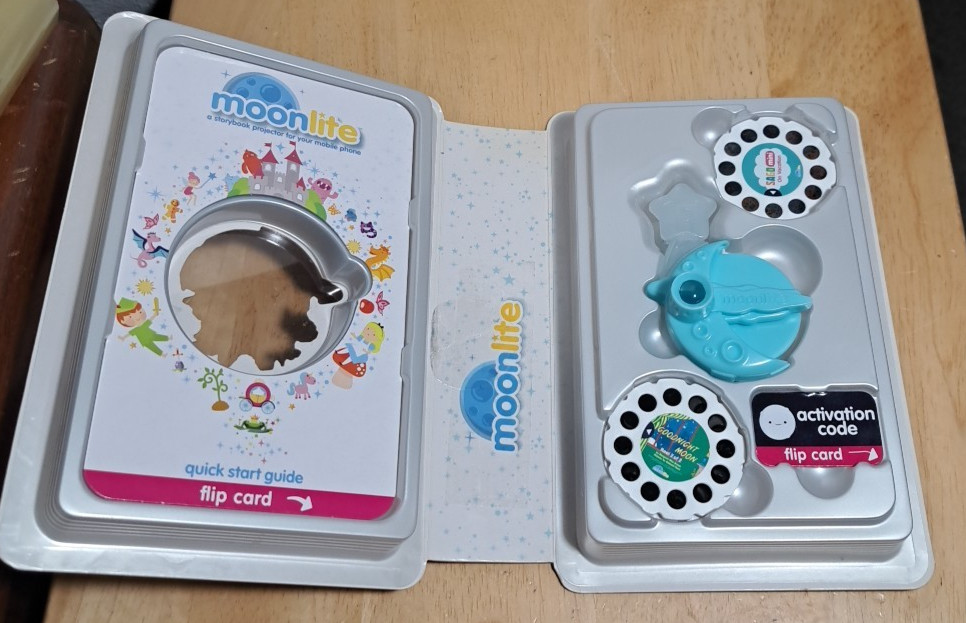 Moonlite Storybook Movie Projector Starter Pack Goodnight Moon & Sago Mini Reels