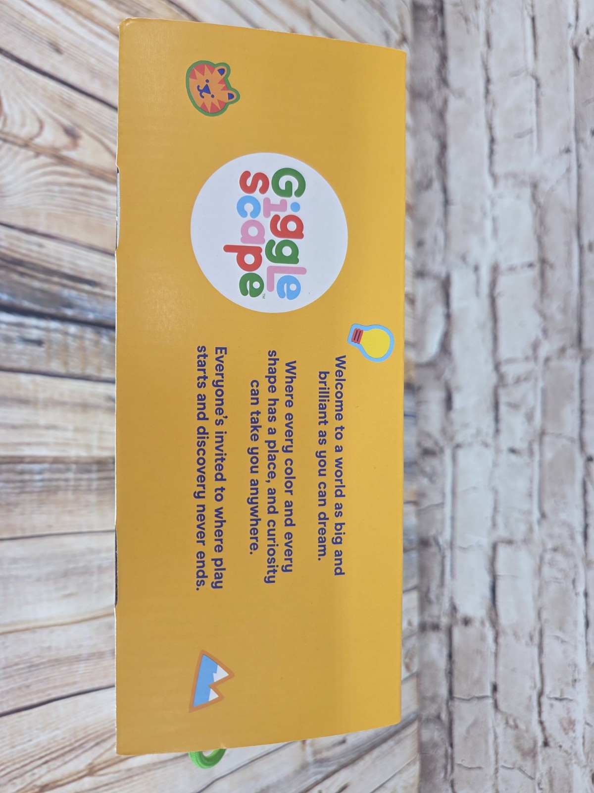 Giggle Scape Fidget Box 28-Piece Set For Ages 3+ Stretch Twist & Squeeze