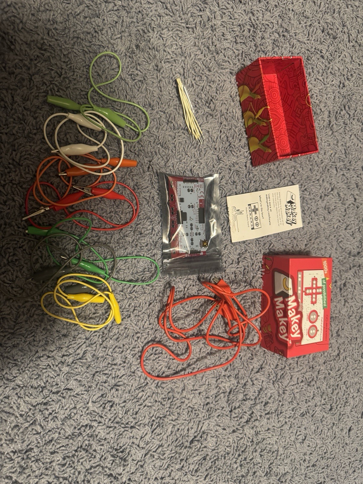 Makey Makey Invention Kit – Kids Invention Science Inventing Kit for Everyone