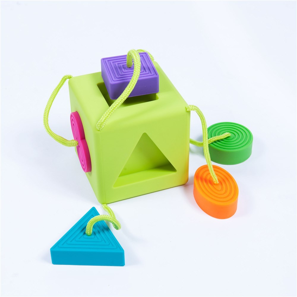 Fat Brain Oombee Cube