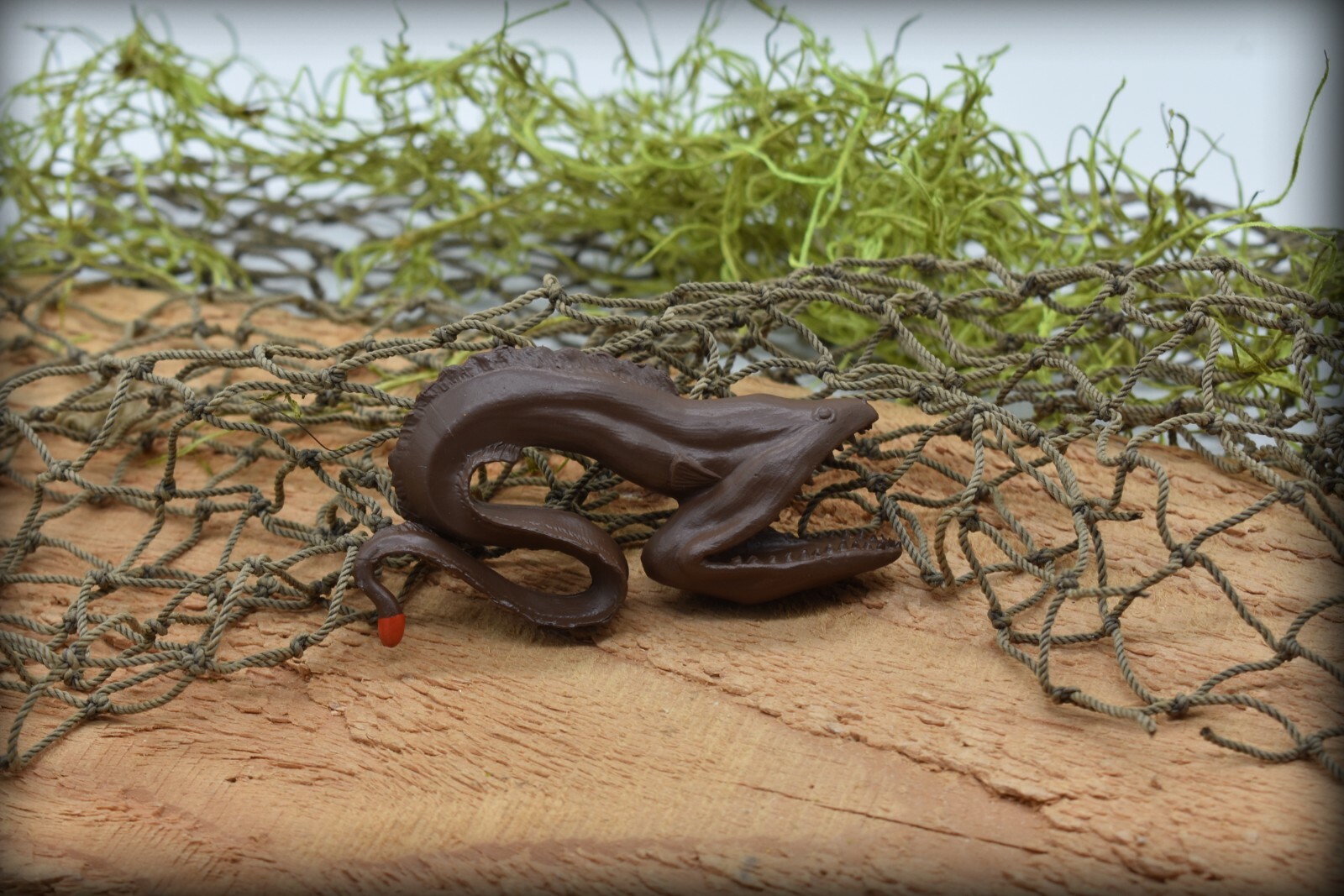Gulper Eel Pelican Eel Plastic Replica 3 1/4 inches long – F3675 B10