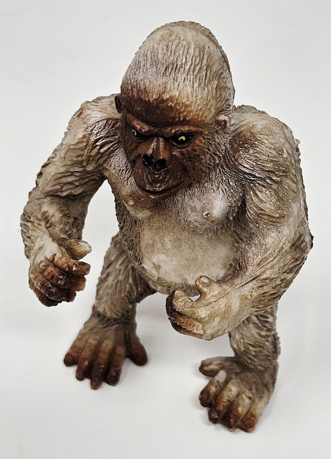 Albino Gorilla Ape White Plastic Toy Animal Vintage Realistic Educational 2.5″