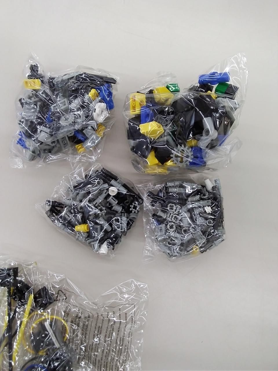 LEGO MIND STORMS ROBOTICS INVENTION SYSTEM2.0 Used