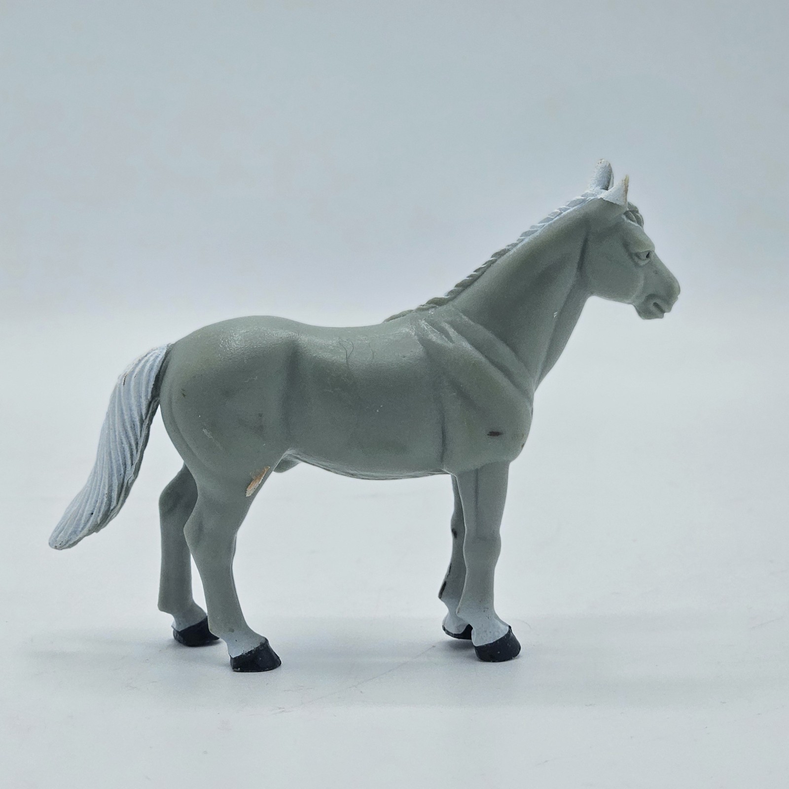 Lot Of 2 Horse Plastic Toy Animal Figure Gray Brown White Hair