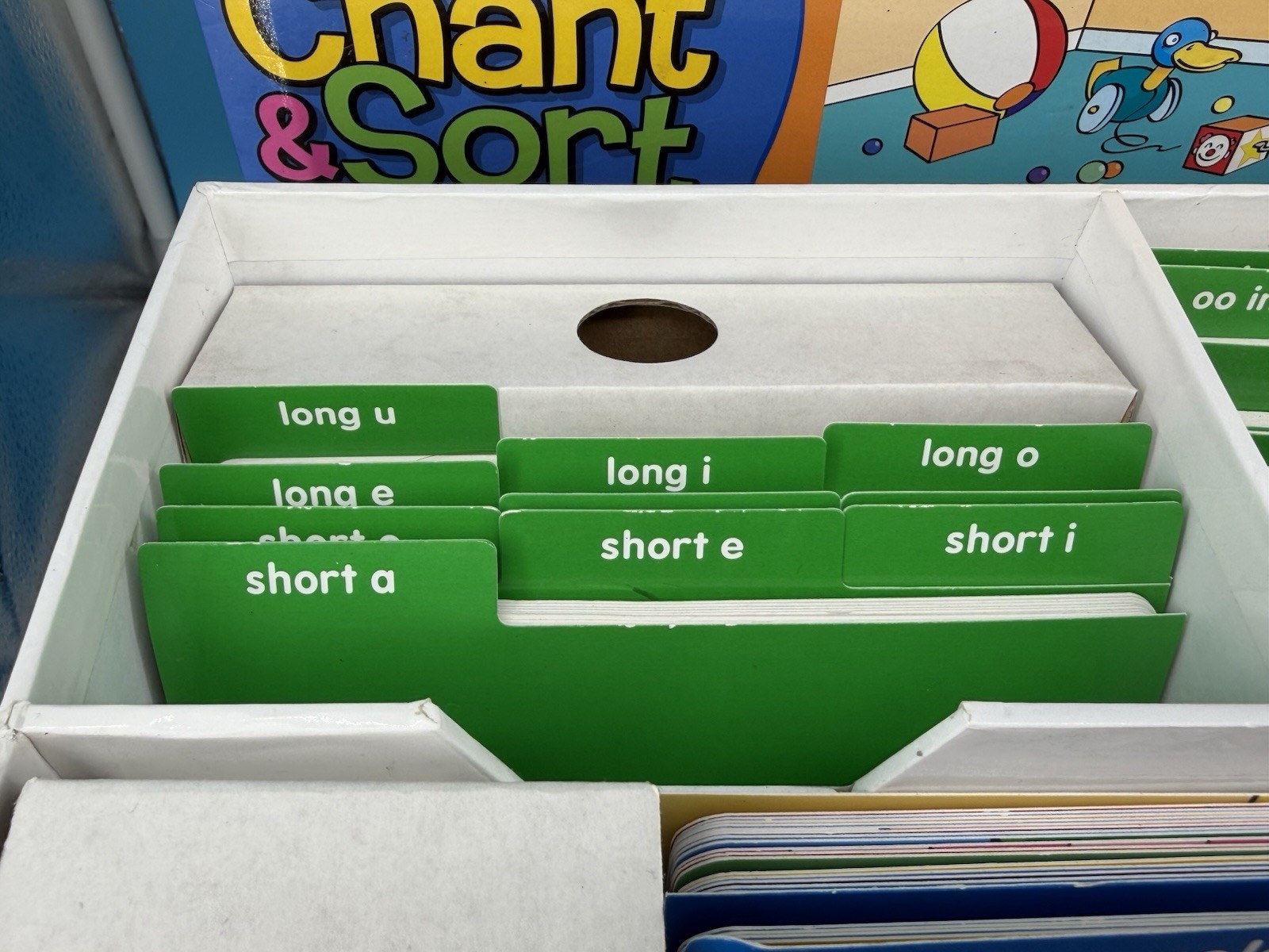 Lakeshore Chant & Sort Vowel Sounds Activity Cards TT317 Complete Teacher Set