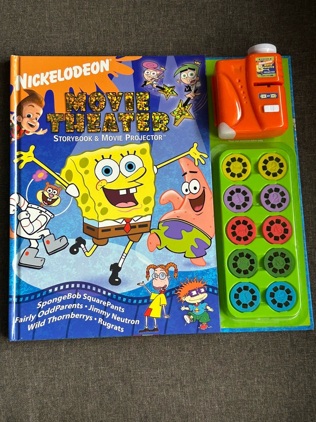 Nickelodeon MOVIE THEATER SpongeBob StoryBook & Movie Projector • NEW