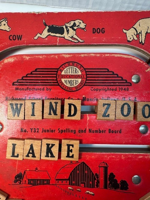 RICHMOND EDUCATIONAL SPELLING BOARD LETTERS NUMBERS FARM THEME 1948 vintage
