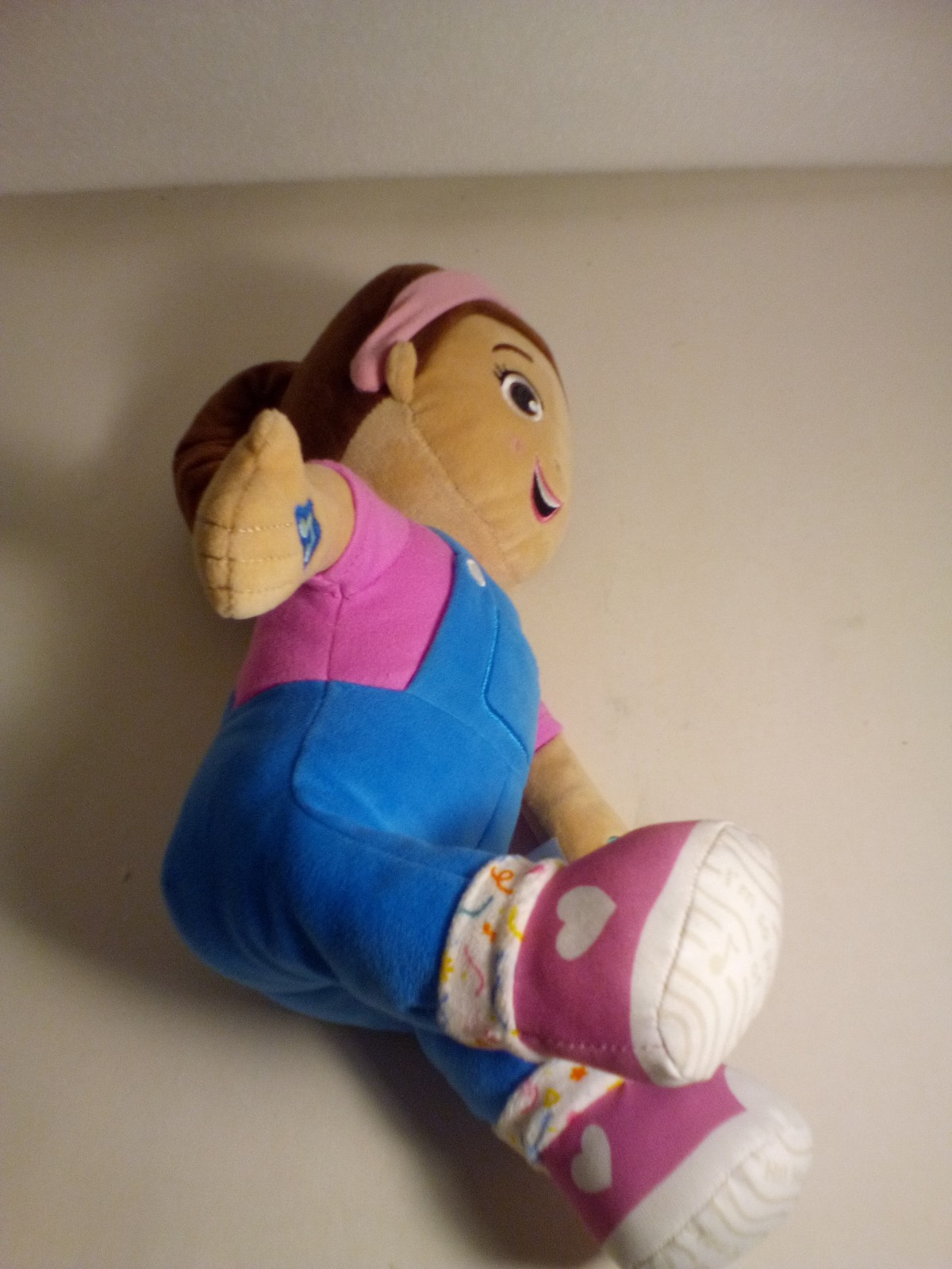 SPIN MASTER MS. RACHEL SPEAK & SING 14″ TALKING SINGING PLUSH DOLL