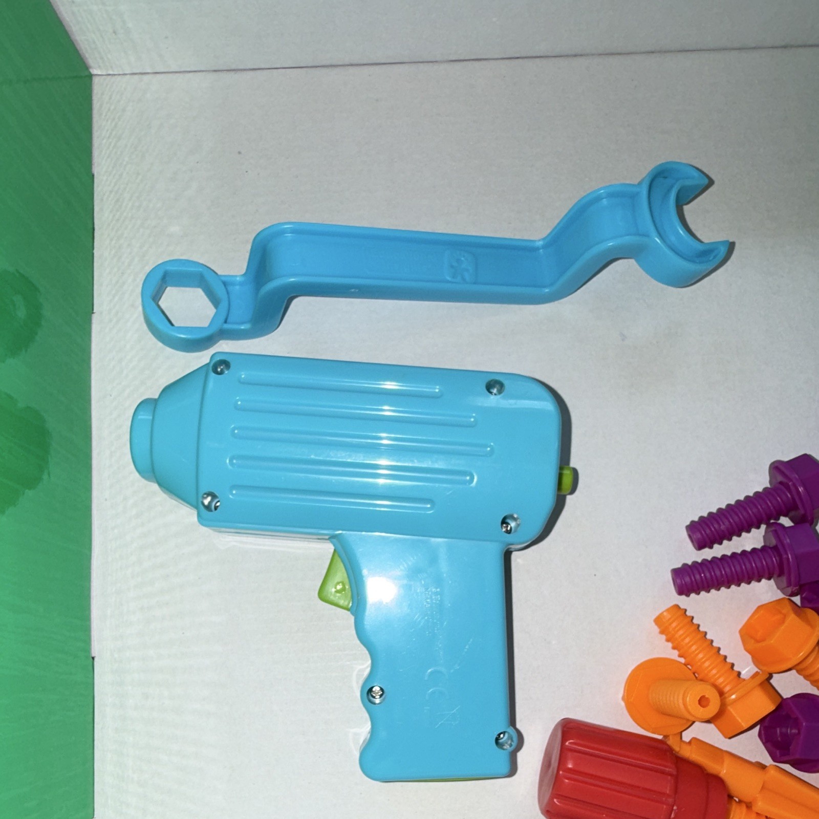 Educational Insights Design & Drill See Through Creative Workshop STEM Complete