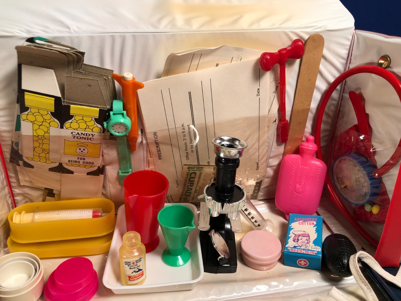 Vintage Sears Little Learners DELUXE NURSE KIT in box Shoulder case & play items